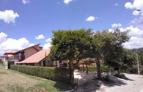 Chalé 4 Quartos Casa Jasmin - Foto 16