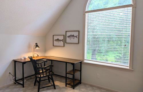 Lake Days Getaway - Lakeside Family Escape Near Hillsborough - Foto 3