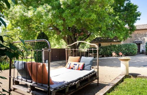 Gite dans un Mas Provençal avec Jacuzzi - Foto 21