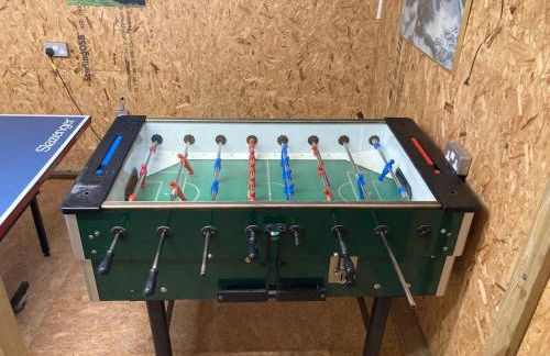 Tyn-Y-Berth Sleeps 27 luxury group accommodation - Photo 19