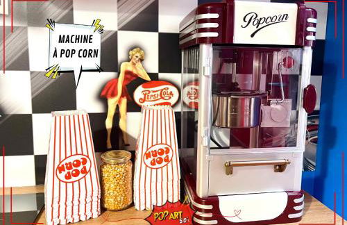 LOFT "POP ART 50's" Idéal PRO - Écran cinéma rétroprojecteur - WIFI Fibre - Borne arcade de jeu - Centre Ville - Foto 14