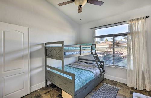 Tee Off, Relax Poolside! Family Home in Scottsdale - Foto 20