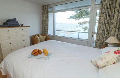 Snowy Owl View at The Breakwater - Photo 13