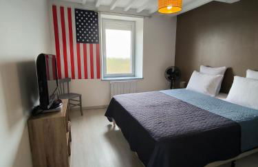 GITE A THEME D-DAY - situé à 15mn d'Omaha Beach - Animaux OK - Terrain clos - Aucuns voisins - WIFI - Foto 14