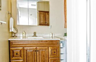 Cabin by the Creek with private creek access - Foto 29