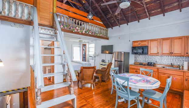 New Rose Retreat - Pool & Parking - Photo 5, Chambre