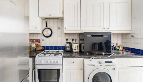 QuaintGarden Apartment@Near Tower Bridge & Big Ben - Foto 2, stove, dishwasher