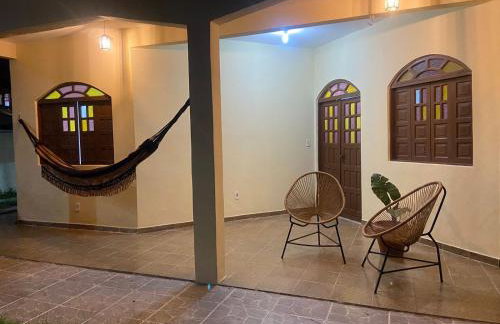 Casa Ampla de estilo colonial, espaço para até três carros - Foto 9