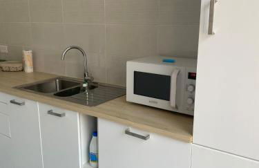 T3 Moderne, spacieux & climatisé - Parking Privé - Foto 7