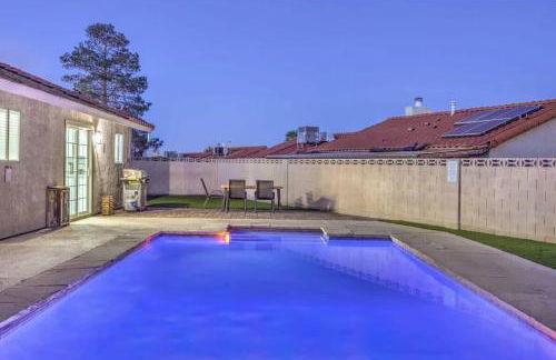 1 Story, 3 BR Home w Hot tub, Pool Grill, Firepit - Foto 17