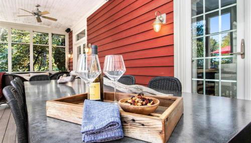 5BR Oasis wtih Pool, spa and sports court - Foto 3