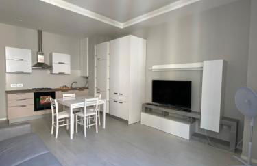 CASA DANTE: Oneglia Centro-Marina-Spiagge (3 min) - Foto 27