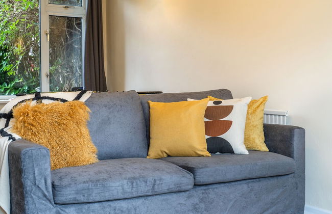 Pierocks Carver Entire House, Free Parking and Wi-fi in High Wycombe - Photo 32