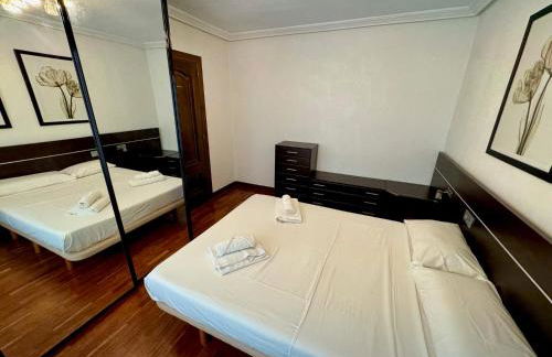 Apartamento Reyes de España / Free Parking & Wi Fi - Foto 3