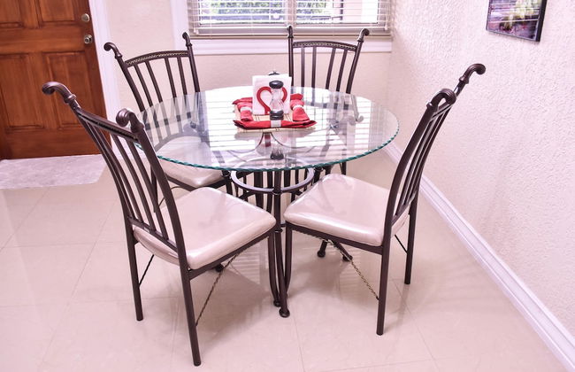 Executive Arcadia Luxury Guest Apartment - Photo 21