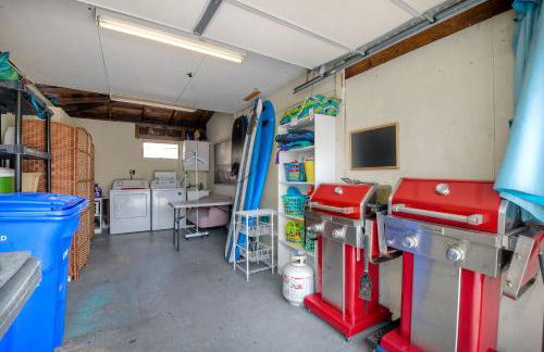 Walk To Beach - EV Charger - Outdoor Dining - 2BR - Photo 18