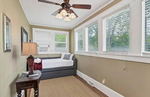 3BR Brick Cottage-Mins to USC - Photo 37