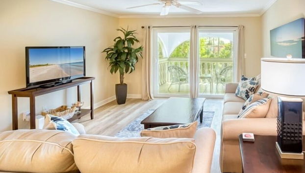 Breakers West C1 2 Bedroom Condo by RedAwning - Foto 3, Habitación