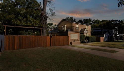 5BR Historic Home 5 min to Downtown Dallas with Large Balcony, 2 Dining Areas, 3 Fireplaces & Soaking Tub - Foto 2, Other