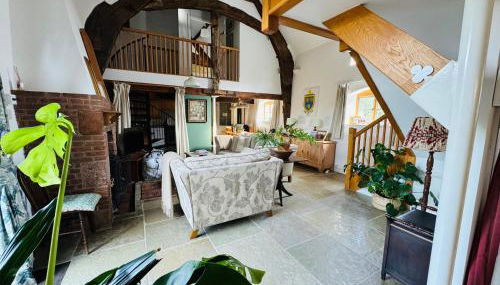 Unique 17c listed Barn in a Shropshire hamlet. - Foto 4