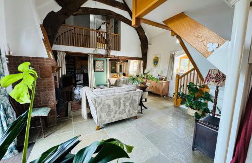 Unique 17c listed Barn in a Shropshire hamlet. - Foto 4