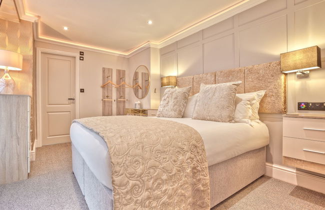 The Mews Boutique Apartments - Photo 7