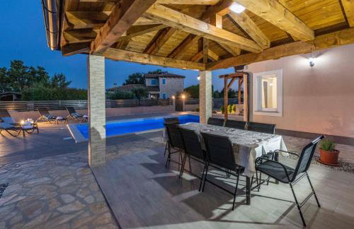 Villa Niko, your Ideal Summer Oasis near Poreč - Foto 16