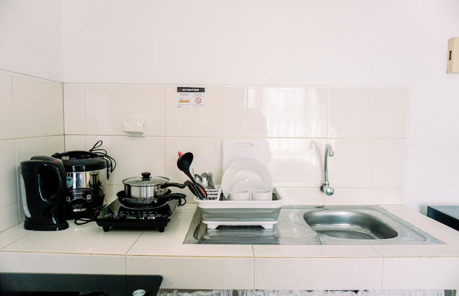 Nice And Comfy Studio At Ambassade Kuningan Apartment - Foto 8