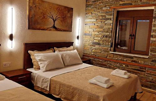 Petroula Suites Pozar - Photo 4