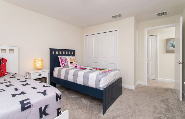 Luxurious Décor 4 Bd w/ Pool Close to Disney 4820 - Photo 63