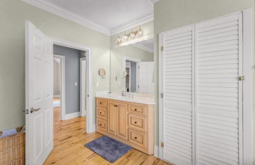 Luxury Beachside Haven with Pool and Elevator - Foto 20