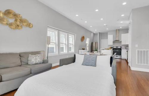 Jennifer's Penthouse Panoramic City Views w Deck - Foto 28