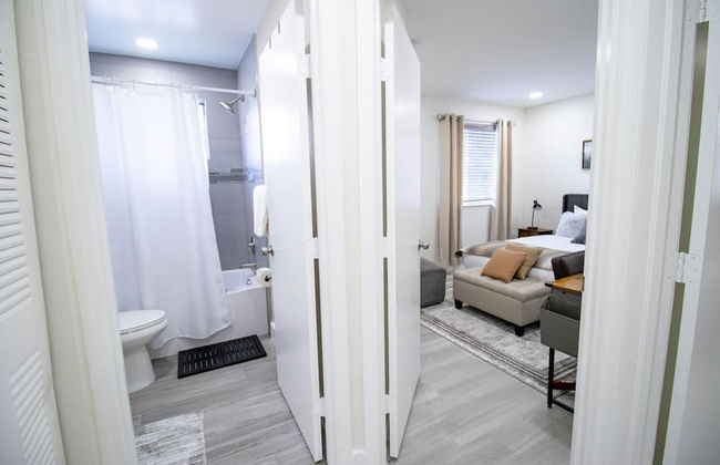 Good Vibes Oasis- Cozy Townhome With Parking - Photo 20