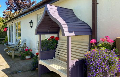 Beehive Cottage - Photo 24