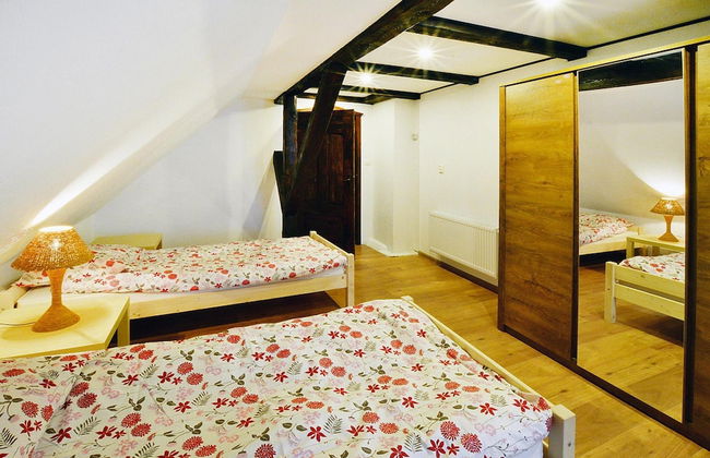 Comfortable Holiday Home in the Middle of a Forest - Photo 6