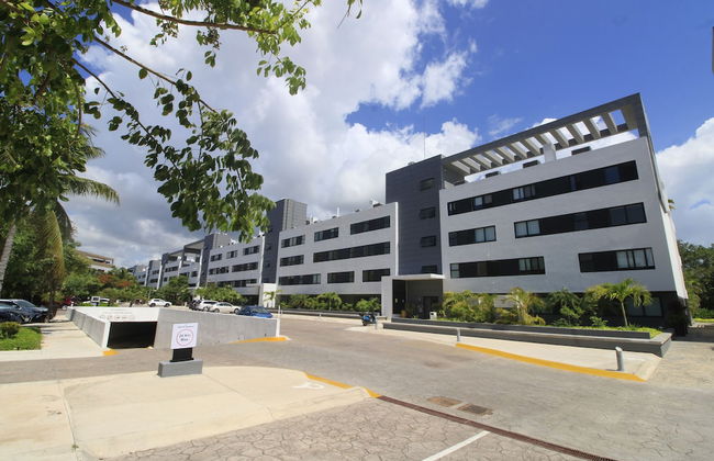 Nick Price Apartments by Spot Rentals - Photo 22