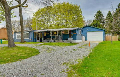 Walk to Lake Huron Pet-Friendly Caseville Cottage - Photo 22