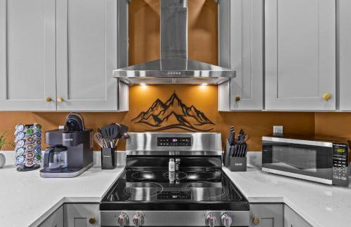 New/12 Guest /2 Hot Tubs/ 2 Kitchens/ 2 Firepits - Foto 21