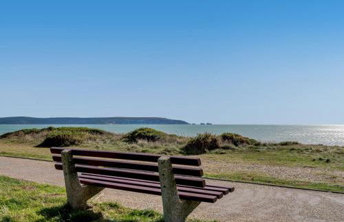 1 Bed in Milford on Sea 79332 - Photo 15