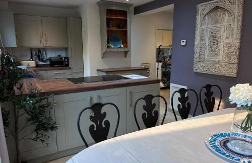 King Arthur's Rest House, Hot Tub & Garden Sleeps 10 - Foto 23