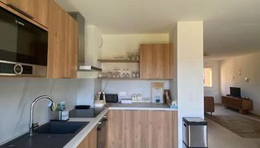 VILLA VUE LAC -3 chambres jardin-proche du lac et du Centre-ville , 2 places parking - Foto 2