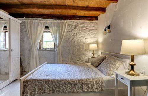 Magical Villa Glavini with privacy & stunning panoramic views - Foto 11