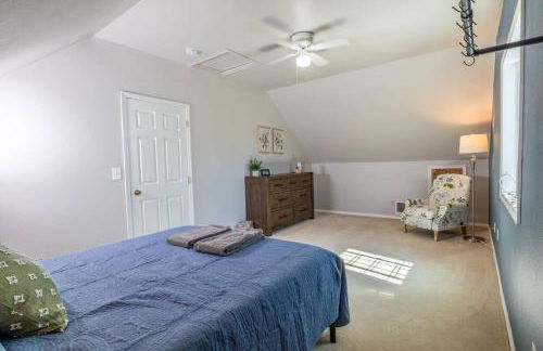 Spacious Family Home with Hot Tub - Foto 32