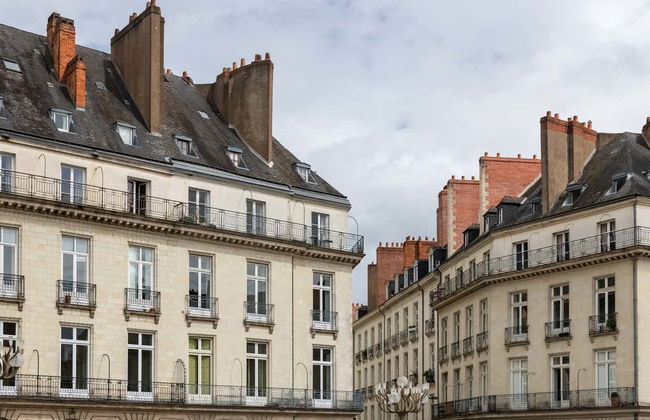 Nantes Private Walking Tour - Photo 6