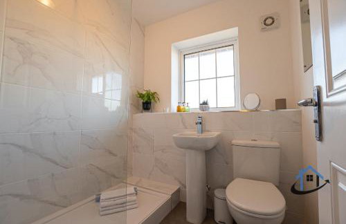 Franklin House 2 bed, king bed, parkingx2, workspace, wi-fi, corporates - Foto 5