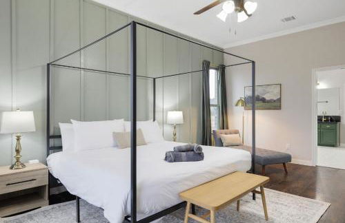 5-Bed 2-Bath with Pool & Backyard Retreat - Foto 14