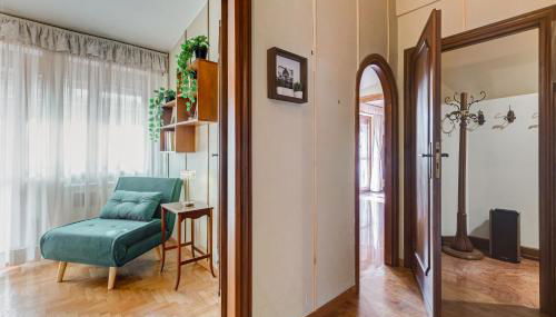 The Elegant Penthouse - Ampio Attico con Posto Auto - Foto 3