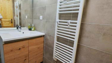 Appt T3 bord du lac avec jardin - Foto 5