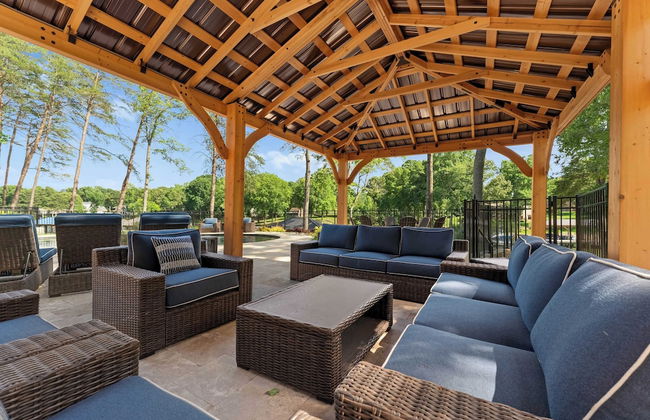 Black Bear & Blue Heron by Avantstay 2 Lakefront Homes, Sleeps 43 Pool, Dock, Theater - Foto 64