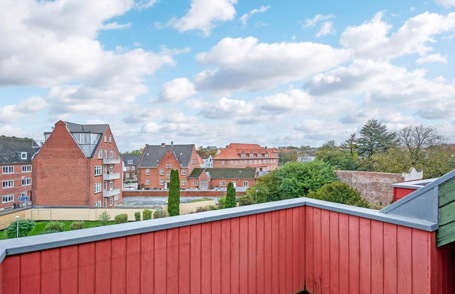 Exclusive 2 Bedroom Apartment - Photo 19